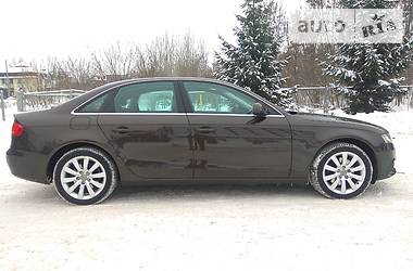 Седан Audi A4 2011 в Черновцах