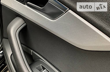 Седан Audi A4 2015 в 