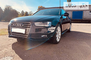 Седан Audi A4 2013 в Ровно