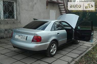 Седан Audi A4 1995 в Ивано-Франковске