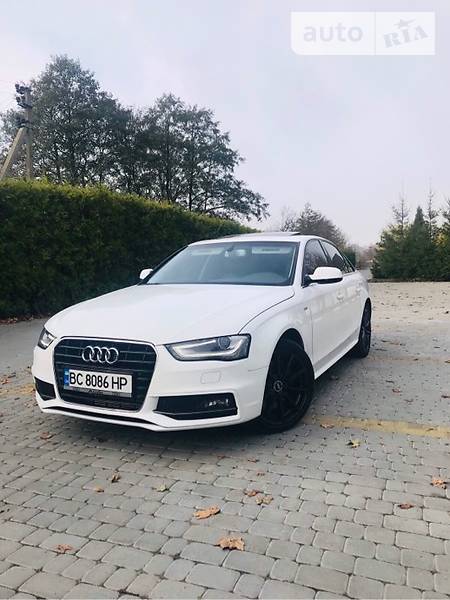 Седан Audi A4 2015 в Львові