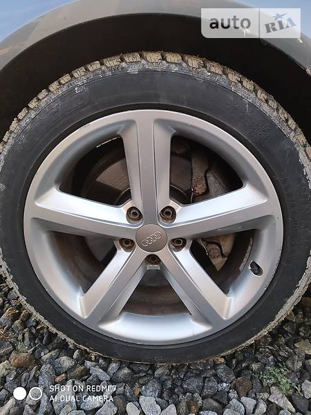 Седан Audi A4 2012 в Лановцах
