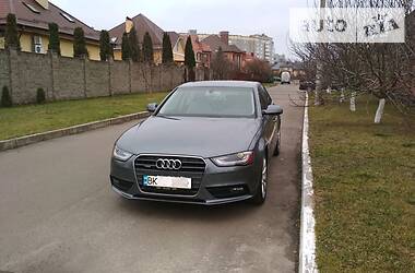 Седан Audi A4 2013 в Рівному