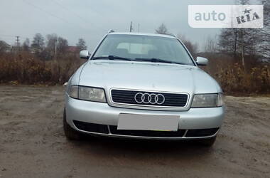 Универсал Audi A4 1996 в 