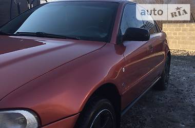 Седан Audi A4 1996 в 