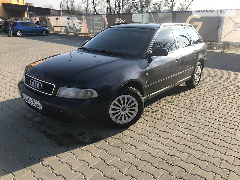 Универсал Audi A4 1997 в Черновцах
