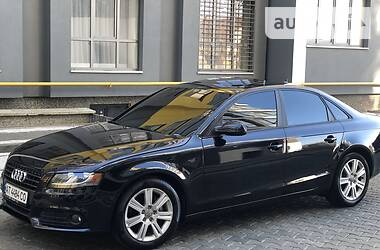 Седан Audi A4 2011 в Ивано-Франковске