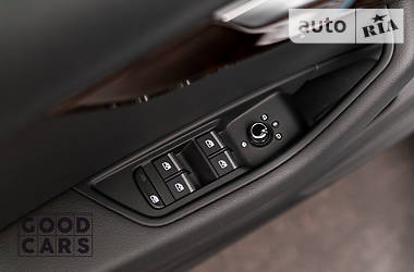 Седан Audi A4 2018 в 