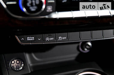 Седан Audi A4 2018 в 