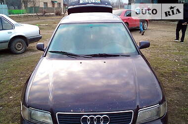 Седан Audi A4 1996 в Коломые