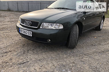 Седан Audi A4 1999 в 
