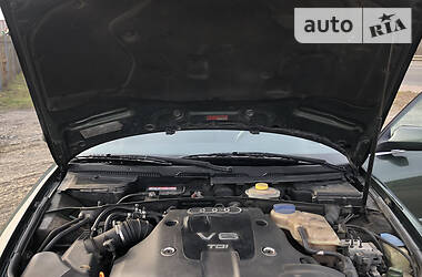 Седан Audi A4 1999 в 