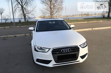 Седан Audi A4 2013 в Черкассах