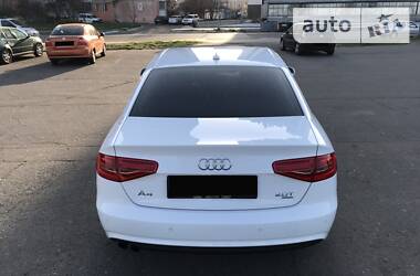 Седан Audi A4 2013 в Черкассах