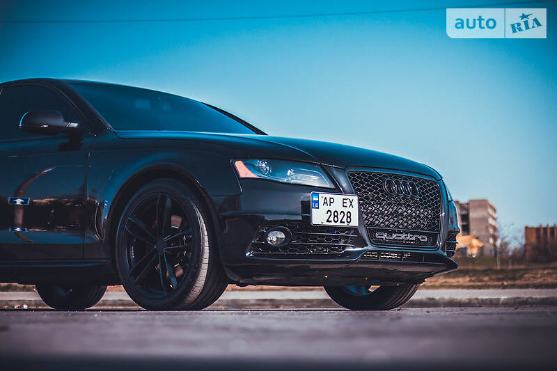 Седан Audi A4 2012 в Запоріжжі