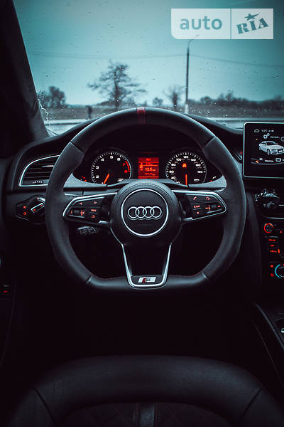 Седан Audi A4 2012 в Запоріжжі