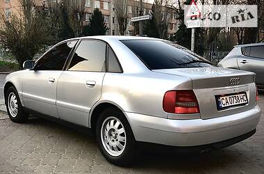 Седан Audi A4 1999 в 