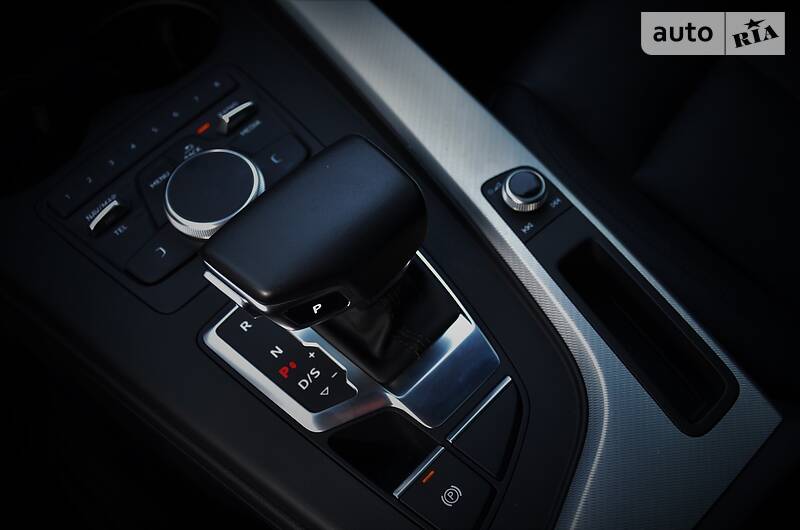 Седан Audi A4 2016 в Києві