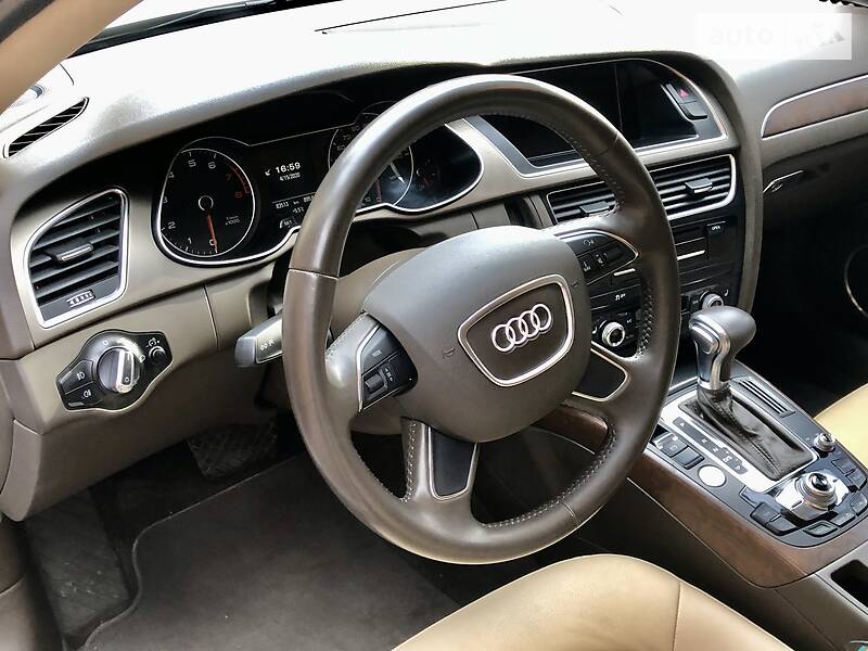 Седан Audi A4 2014 в Києві