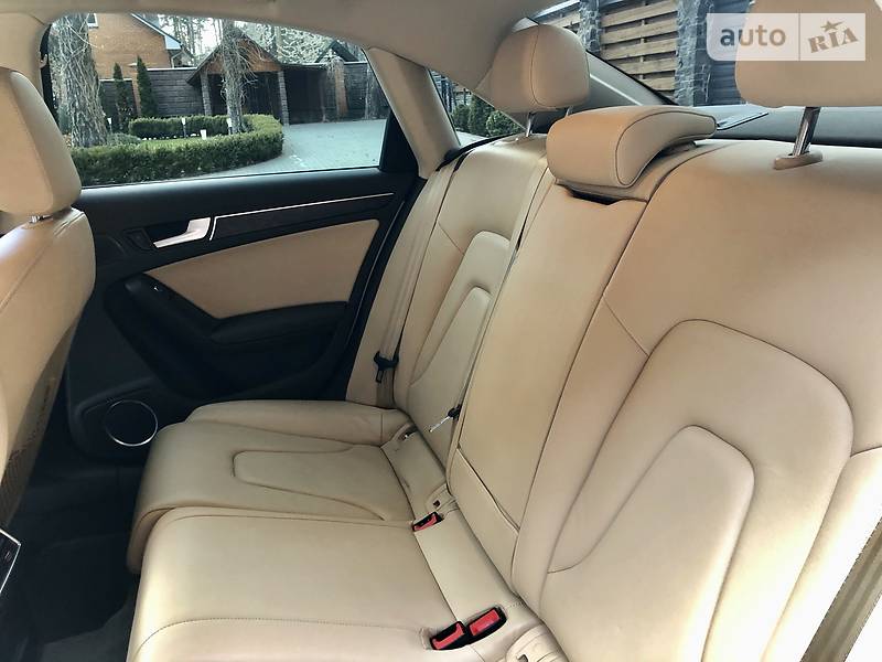 Седан Audi A4 2014 в Києві