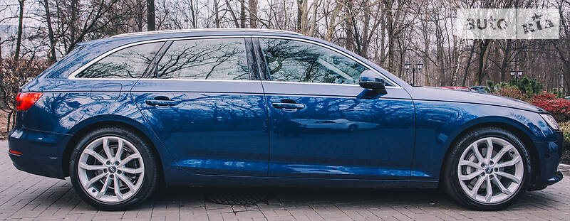 Універсал Audi A4 2016 в Києві