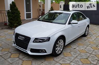 Седан Audi A4 2012 в 