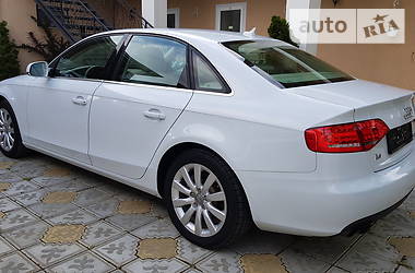 Седан Audi A4 2012 в 