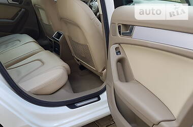 Седан Audi A4 2012 в 