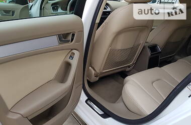 Седан Audi A4 2012 в 