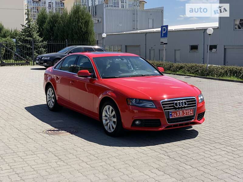 Седан Audi A4 2011 в Луцьку