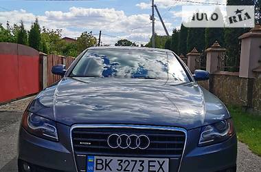 Седан Audi A4 2012 в Ровно