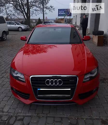 Седан Audi A4 2012 в Ивано-Франковске