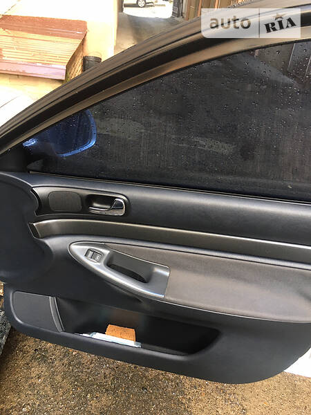 Седан Audi A4 1995 в Чернівцях