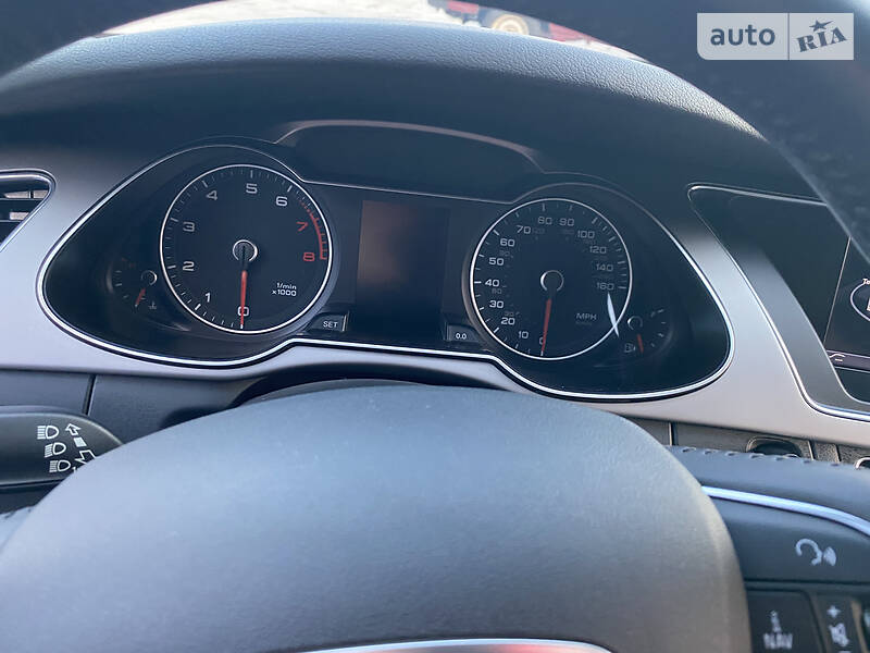 Седан Audi A4 2014 в Рівному