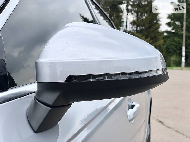 Седан Audi A4 2018 в Рівному