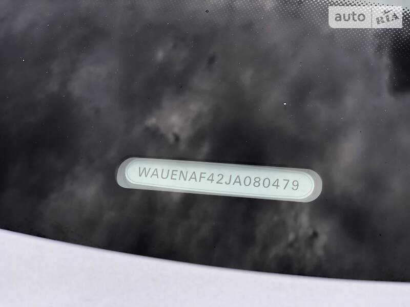 Седан Audi A4 2018 в Рівному