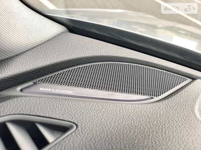 Седан Audi A4 2018 в Рівному