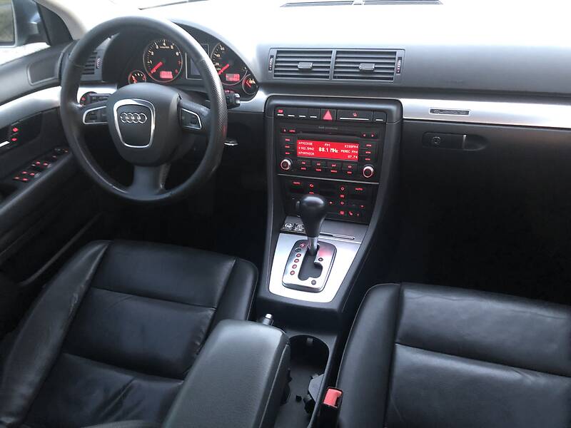 Седан Audi A4 2007 в Дніпрі