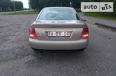 Седан Audi A4 1999 в Виннице