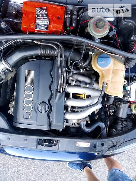 Седан Audi A4 1995 в Києві
