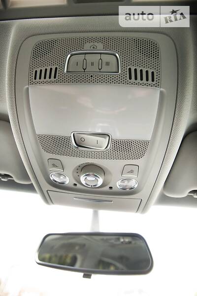 Седан Audi A4 2014 в Харкові