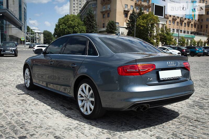 Седан Audi A4 2014 в Харкові