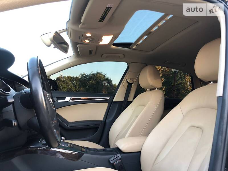 Седан Audi A4 2013 в Стрию