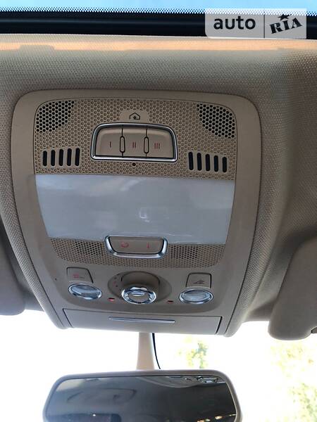 Седан Audi A4 2013 в Стрию