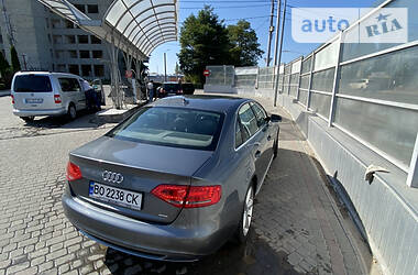 Седан Audi A4 2012 в Тернополе