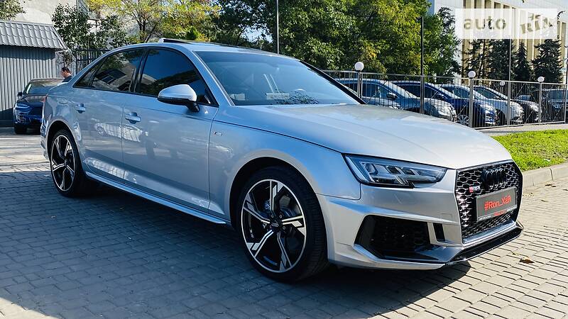 Седан Audi A4 2018 в Одессе