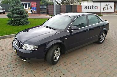 Седан Audi A4 2002 в Сарнах