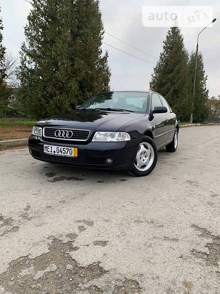 Седан Audi A4 2000 в Бучачі