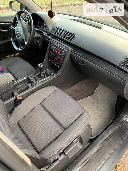 Седан Audi A4 2003 в Луцке