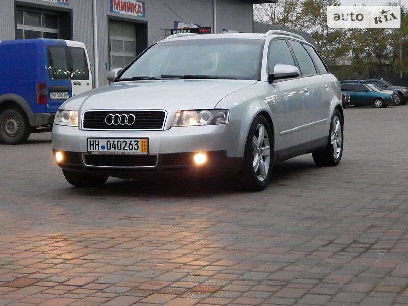 Универсал Audi A4 2002 в Сарнах